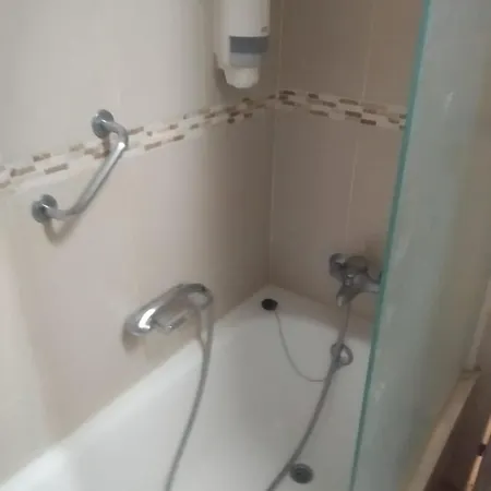 C P Oasis Club Apartment Malaga